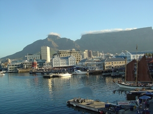 8 Kaapstad_waterfront_zicht op tafelberg