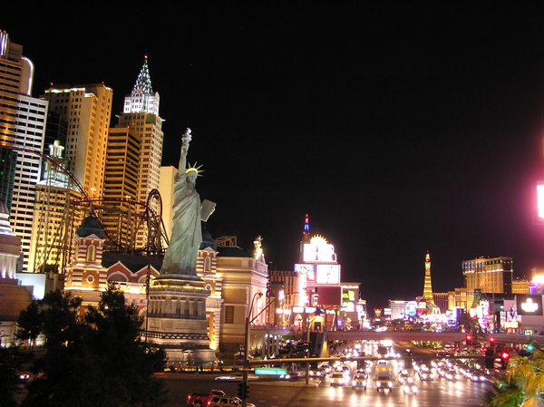 2 Las Vegas_de strip _ noordzicht vanaf de NY-NY