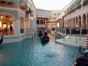 2 Las Vegas_de strip _Hotel casino Venetian_ gondola op het kanaa