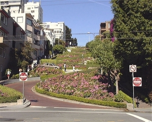 6a San Francisco_LombardStreet