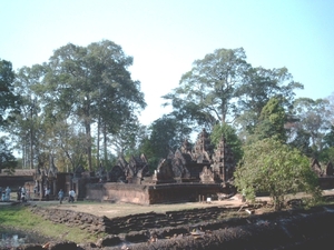 4SR BS SIMG1171 zijzicht op tempel Banteay Srei