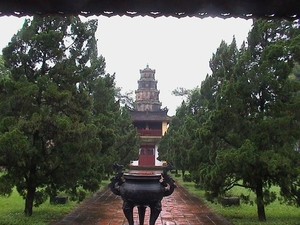 4HU I Hue Thien Mu pagode2