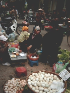 5HA2 SIMG1710 groentenmarkt Hanoi