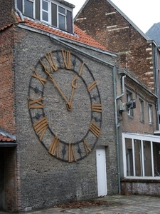 064-Vroegere uurwerk v.d.St-Gummarustoren