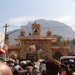 OVER DE KOPPEN LOPEN BIJ DE SHIVA TEMPEL - JUNAGADH