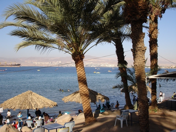 1  Akaba _zicht op strand en Eilat 2