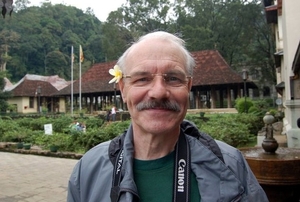 Uw fotograaf in Kandy (Tempel v/d Tand)