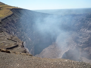 27 Masaya vulkaan Nationaal park _P1080147 _actieve krater Santia