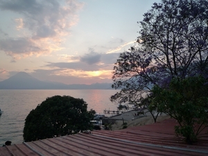 55 Lago de Atitlan _P1080845 _zonsondergang