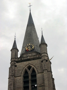 090-De torenspits dateerd uit 1896