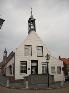 099-Het oude Raedthuys-1806-torentje met haring-Biervliet