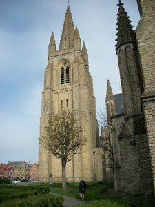190-Neogotische toren v.d.kerk-58m hoog met beiaard