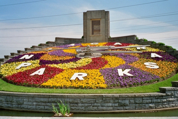 The Floral Clock in the Niagara area,