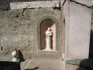 mooi borstbeeld ergens in Castel Sant'Angelo