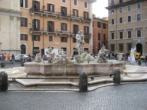 Piazza Navona - Fontana del Moro (centrale figuur ontworpen door 