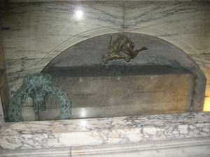 in het Pantheon - graf van Rafal (1483-1520)