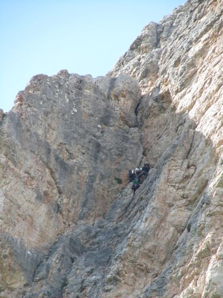 20110706 059 AV1-5TorriHut - klimmen in CinqueTorri