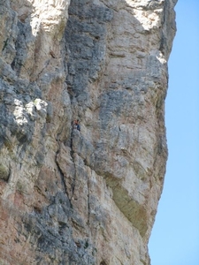 20110706 067 AV1-5TorriHut - klimmen in CinqueTorri