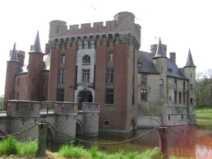 080427 Zonnebeke kasteel Wijnendaele Gistel Oostende 035