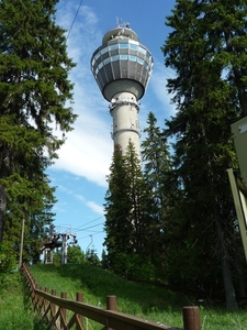54 Kuopio (Puijo), uitzichttoren met zicht over merengebied _P110