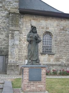 082-St-Antonus-voor kerk Essene