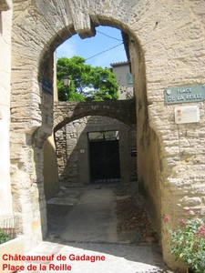 Châteauneuf de Gadagne 2