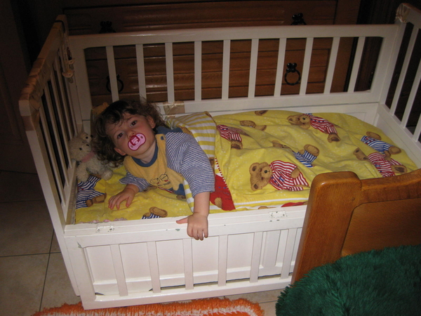 10) Jana in bed op 03 okt '09
