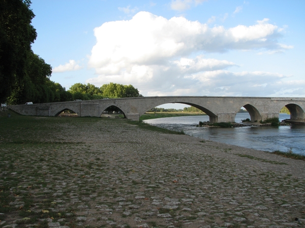 Beaugency - Le Pont (van de andere kant)