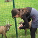 07) Sarah bij de geitjes