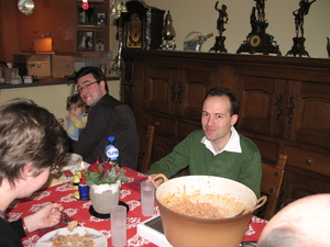 04) 2008-12-25 Wim met Jana Gert Marijke aan tafel