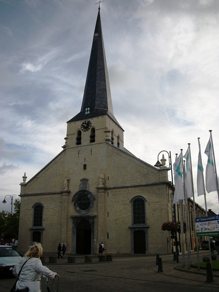 13-St-Pieters Banden-classicistische kerk-1740