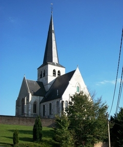 89-O.L.V-kerk in witte zandsteen-Huldenberg