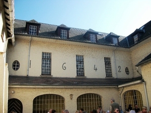 46-De binnenkoer van Castelhof