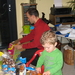 07) Papa helpt Ruben met zijn doos
