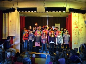 Mathijs  Sintnicolaas Musical  op school.
