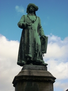 125-Standbeeld Jan van Eyck