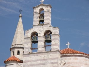 Montenegro, Budva, torens orthodoxe en katholieke kerk (15de eeuw