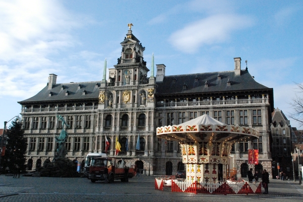 017 Antwerpen  7.01.2012 - grote markt