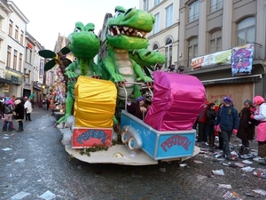 370-Pertotal-Carnaval e wereldfist