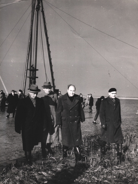 Heien eerste paal scheepswerf Vos 1959