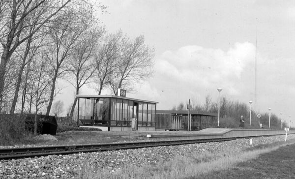 N.S. Station na 1975.