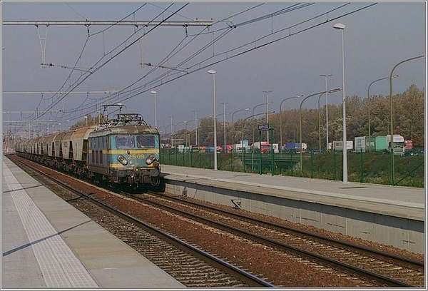NMBS HLE 2509 Luchtbal 29-10-2003