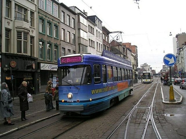 7044 Gemeentestraat Antwerpen  18-02-2006