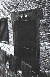 Detail van deur  van Oost 18 (voorheen C106) // Boerderij // Toen