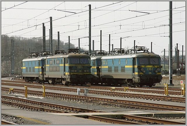 NMBS HLE 2633+2352 Ronet 07-03-2004