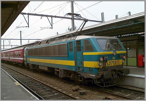 NMBS HLE 2713 Oostende 12-04-2002