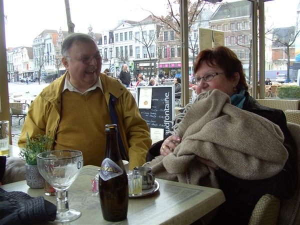 20120320.Gent.   een dekentje voor de kou