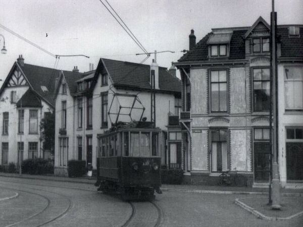 A 37 Wilhelminastraat Haarlen als Potwagen 17-09-1956