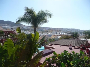 20120304 11u55 Zicht van op zonneterras Spanje Tenerife colon gua
