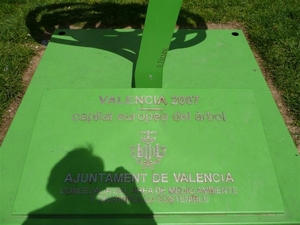 20090416 13u43  Valencia Milieuboom op de Plaza de la reina  122